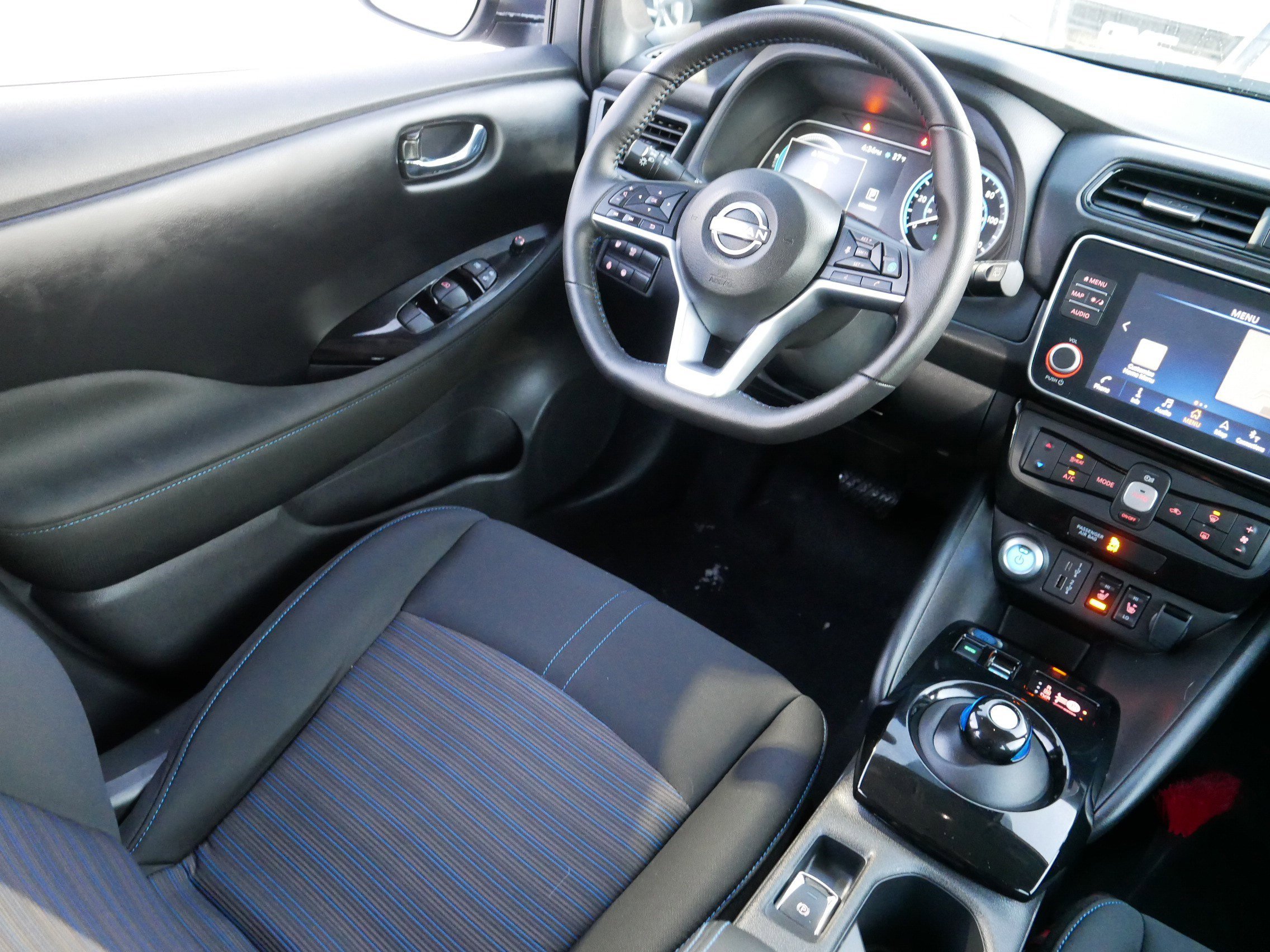 Certified 2024 Nissan Leaf SV Plus image 9