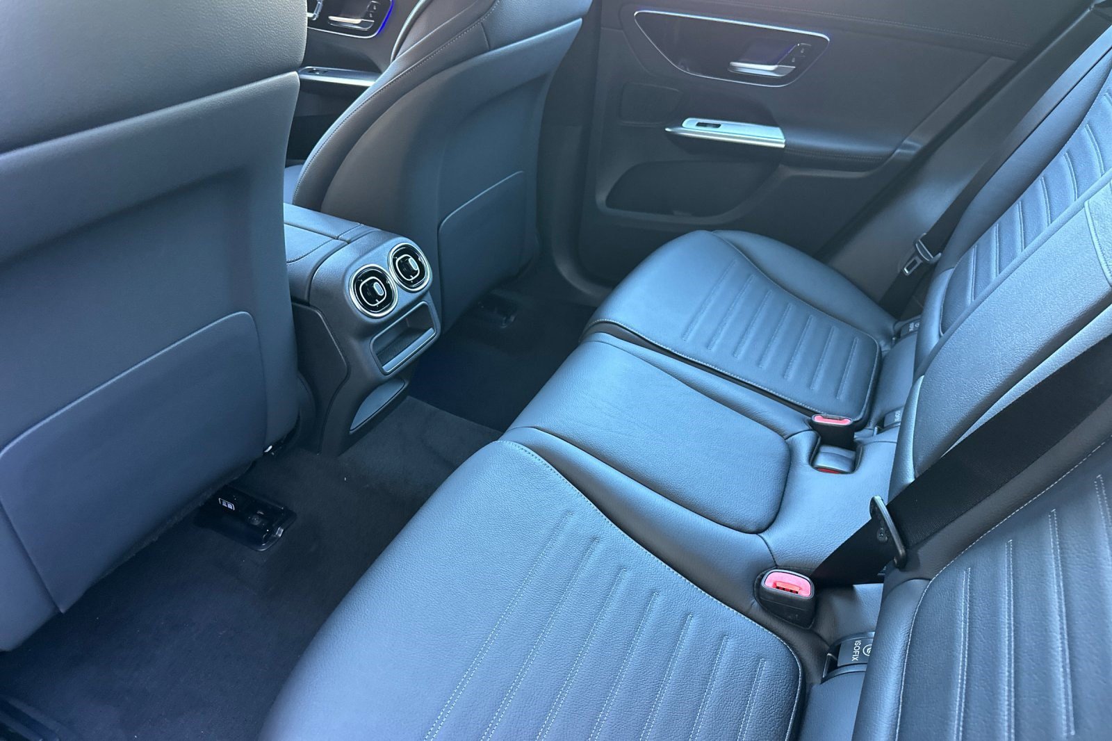 Used 2025 Mercedes-Benz GLC 43 AMG 4MATIC image 21