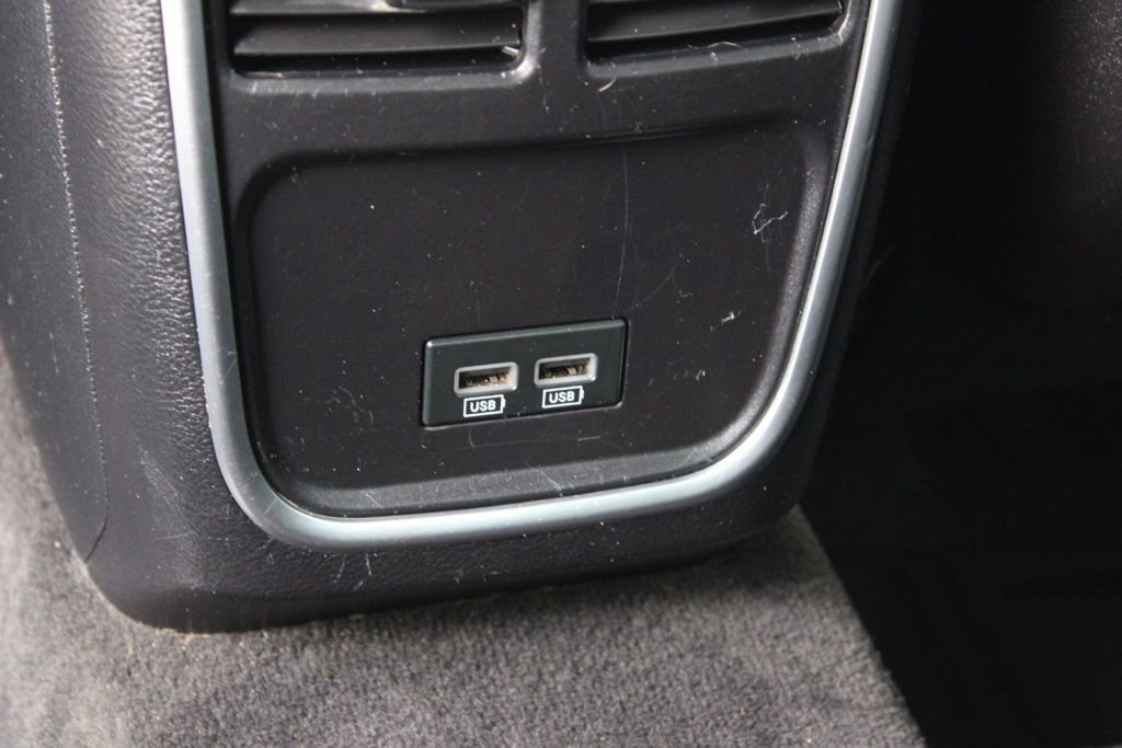 Used 2016 Dodge Charger SXT image 25