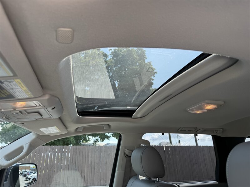 Used 2021 Toyota Sequoia Limited AWD/4WD image 18