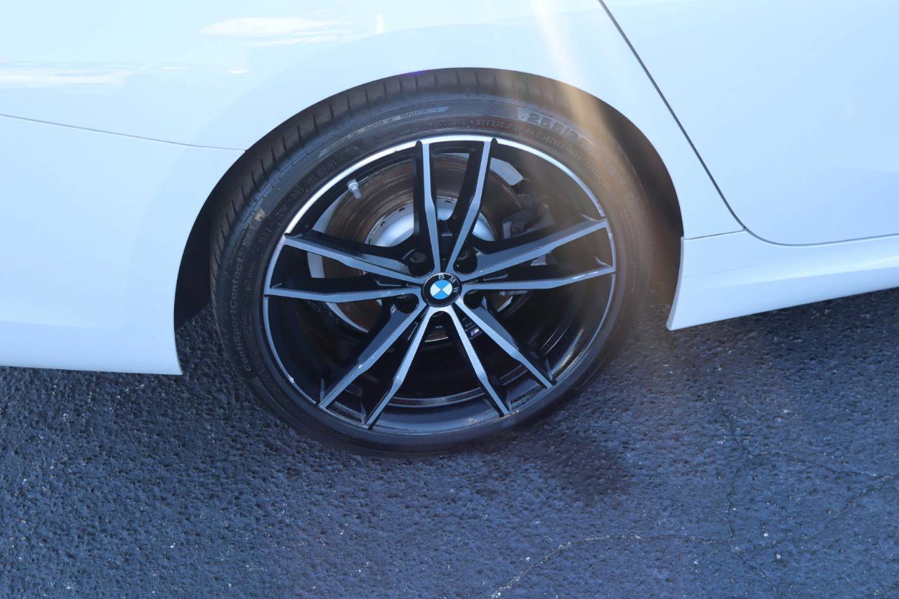 Used 2019 BMW 330i Sedan w/ M Sport Package RWD image 44