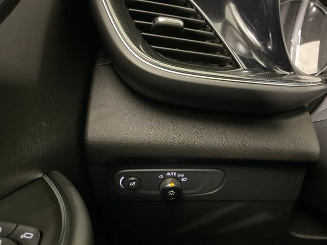 Used 2022 Buick Envision Preferred FWD image 27