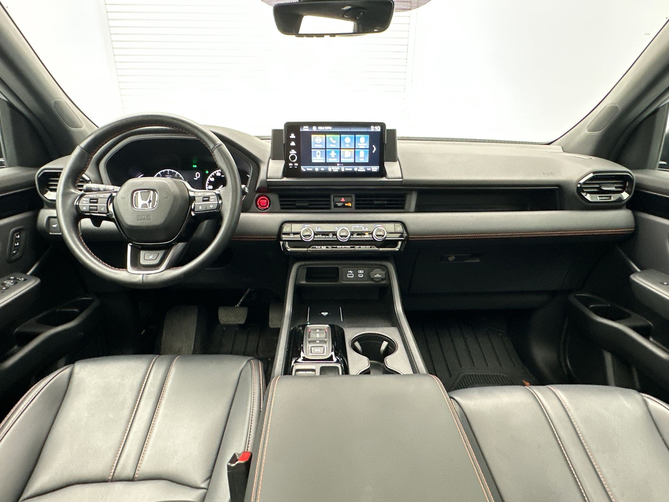 Used 2025 Honda Pilot TrailSport image 15