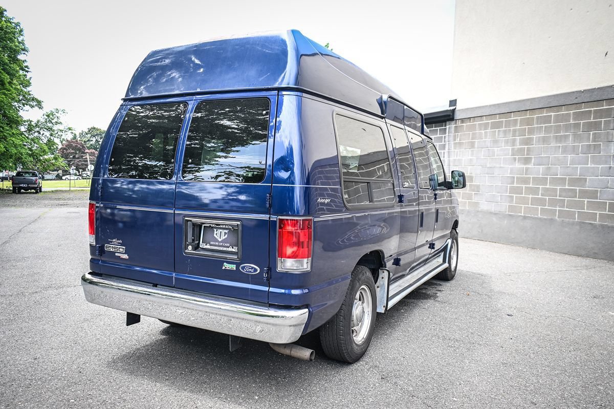 Used 2011 Ford E-150 and Econoline 150 w/ RV Plus Pkg RWD image 5