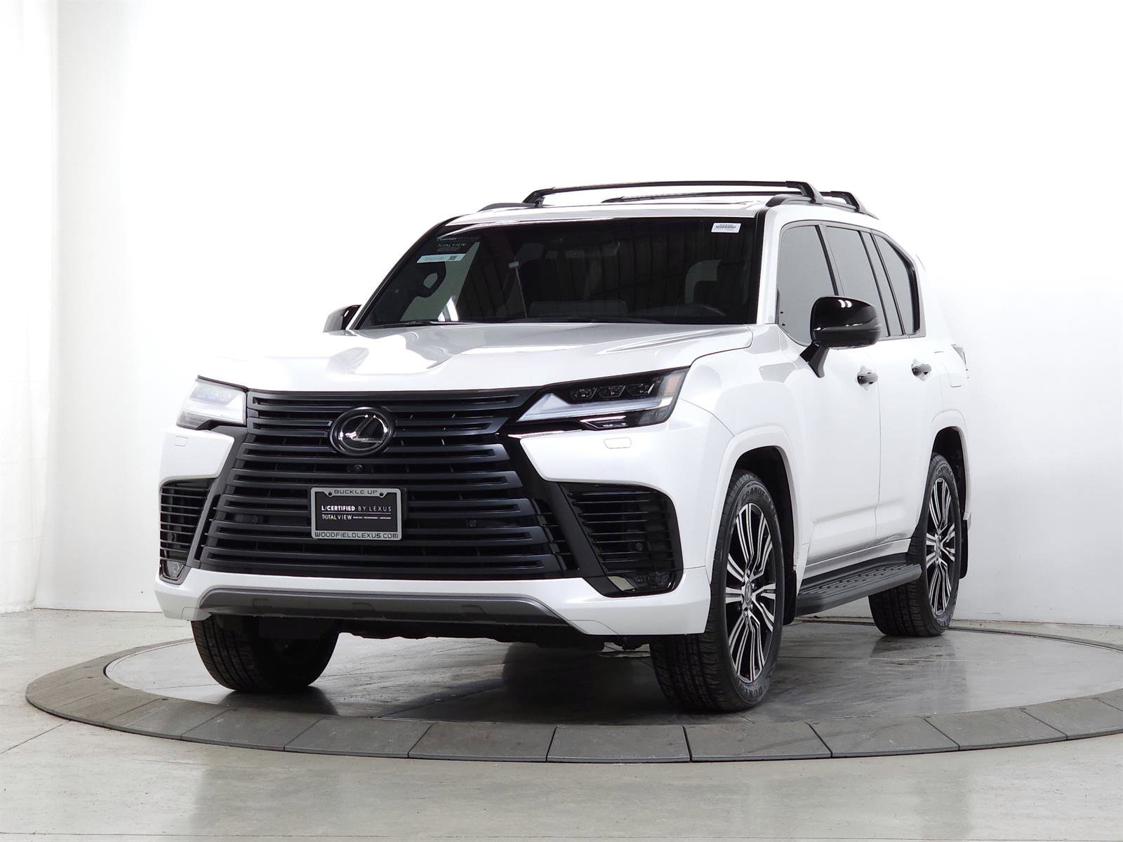Used 2024 Lexus LX 600 4WD w/ Appearance Package image 3