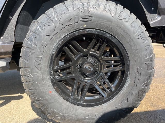 Used 2024 Jeep Wrangler Sport S AWD/4WD image 23