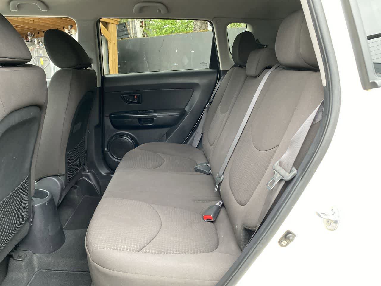 Used 2012 Kia Soul FWD image 17