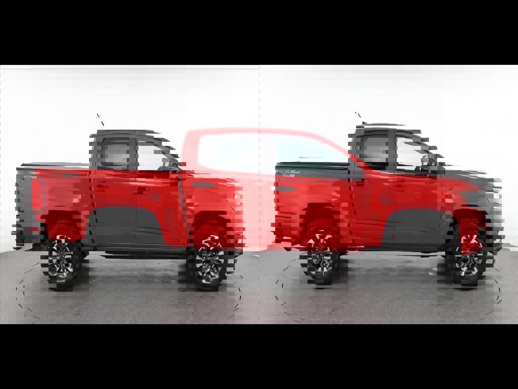 Used 2021 Chevrolet Colorado Z71 w/ Safety Package image 8