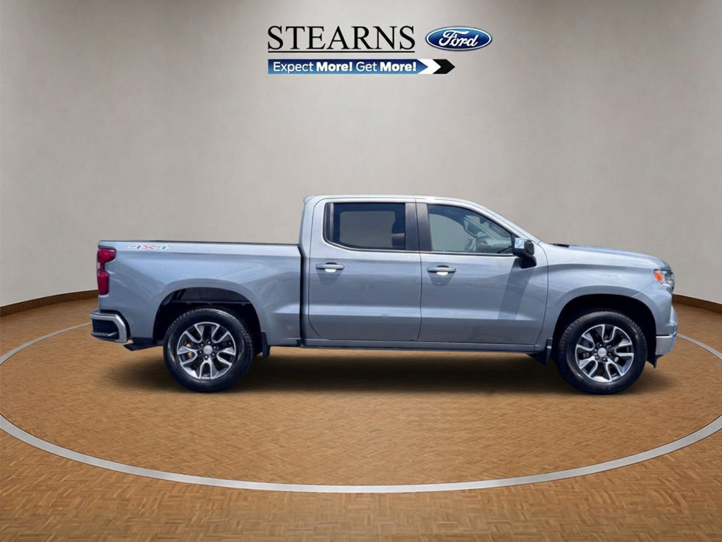 Used 2024 Chevrolet Silverado 1500 LT AWD/4WD image 4