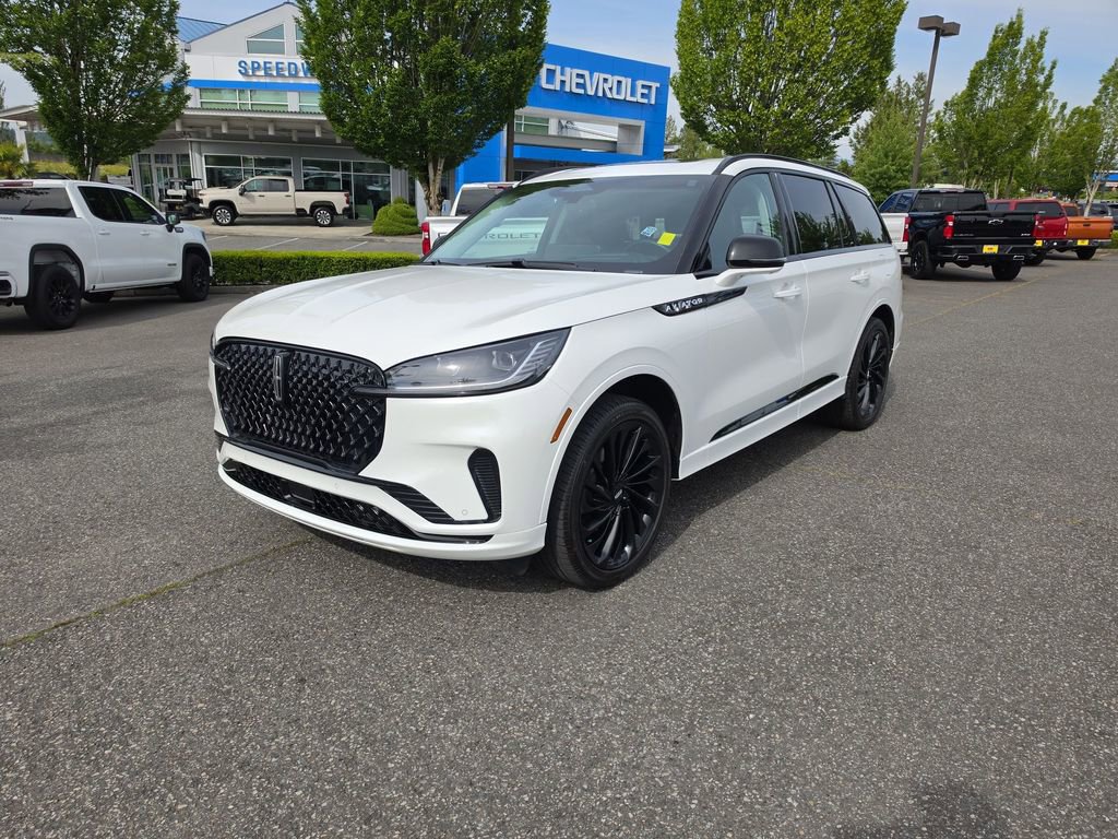 Used 2025 Lincoln Aviator Reserve w/ Equipment Group 201A AWD/4WD image 1