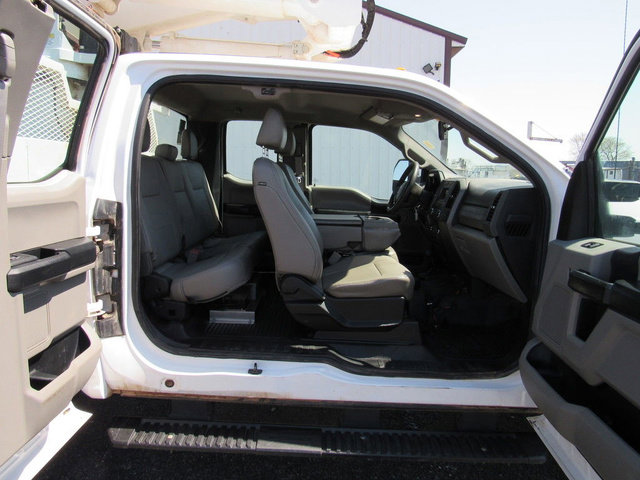 Used 2019 Ford F550 4x4 SuperCab Super Duty image 19