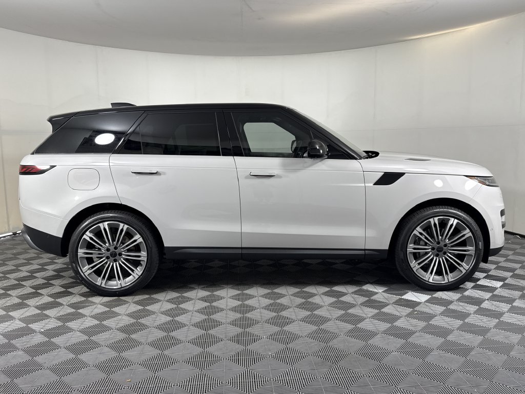 New 2027 Land Rover Range Rover Sport SE AWD/4WD image 9
