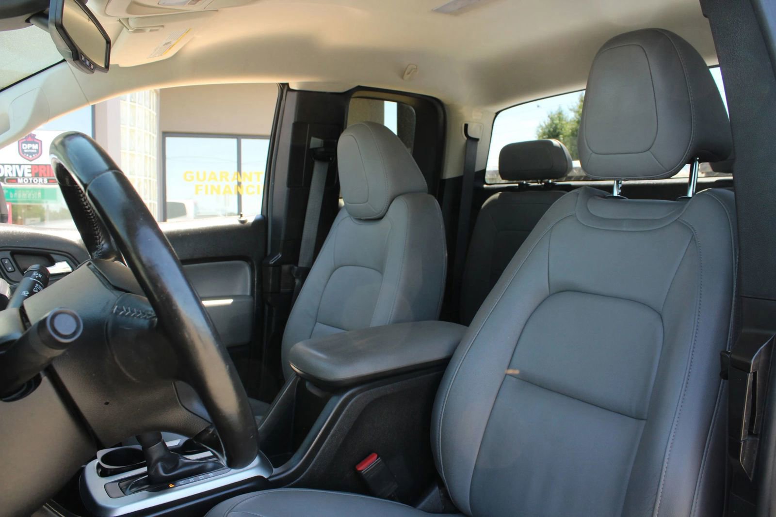 Used 2015 Chevrolet Colorado LT w/ Luxury Package RWD image 18