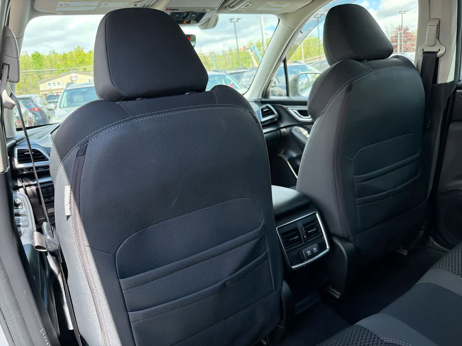 Used 2020 Subaru Forester Premium AWD/4WD image 19