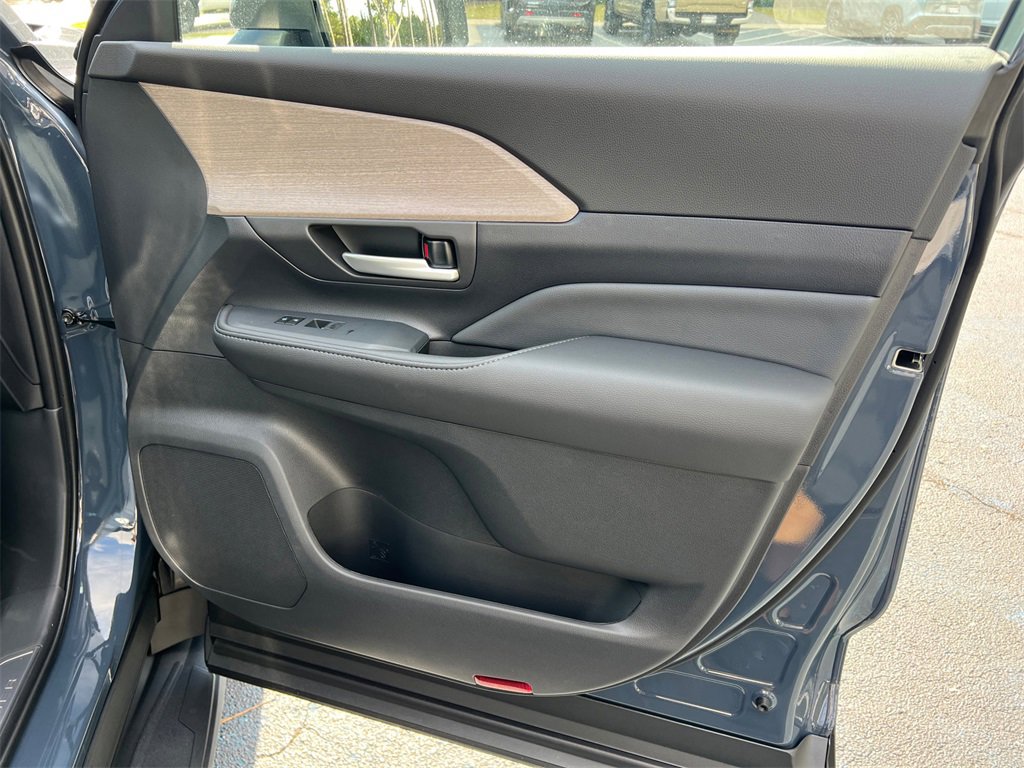 New 2026 Toyota Grand Highlander Limited image 14