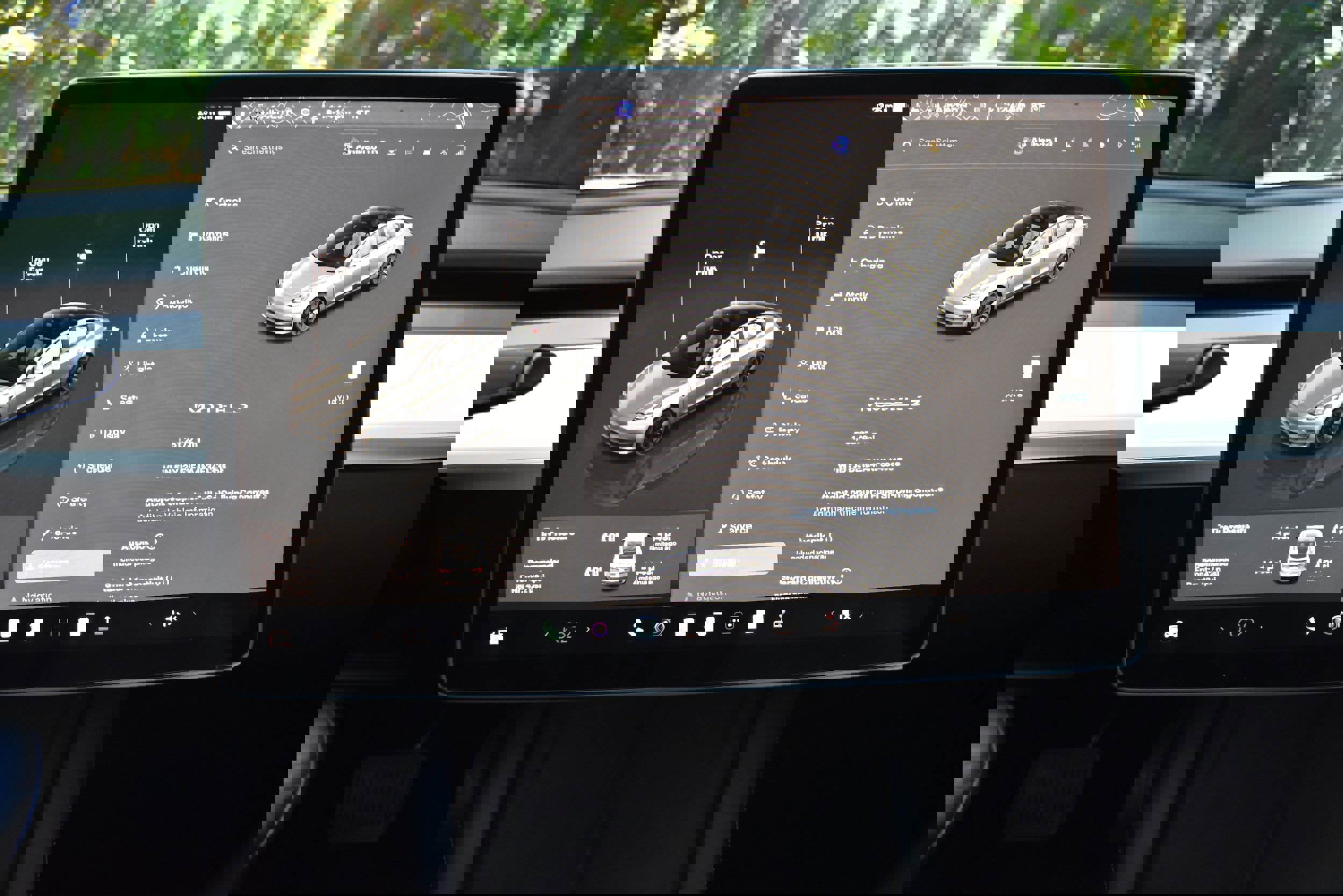 Used 2022 Tesla Model 3 Standard Range image 34