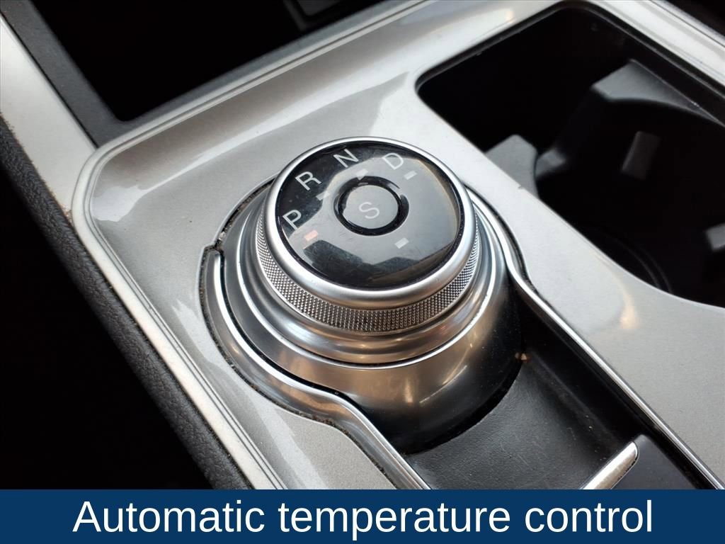 Used 2024 Ford Edge SEL AWD/4WD image 9