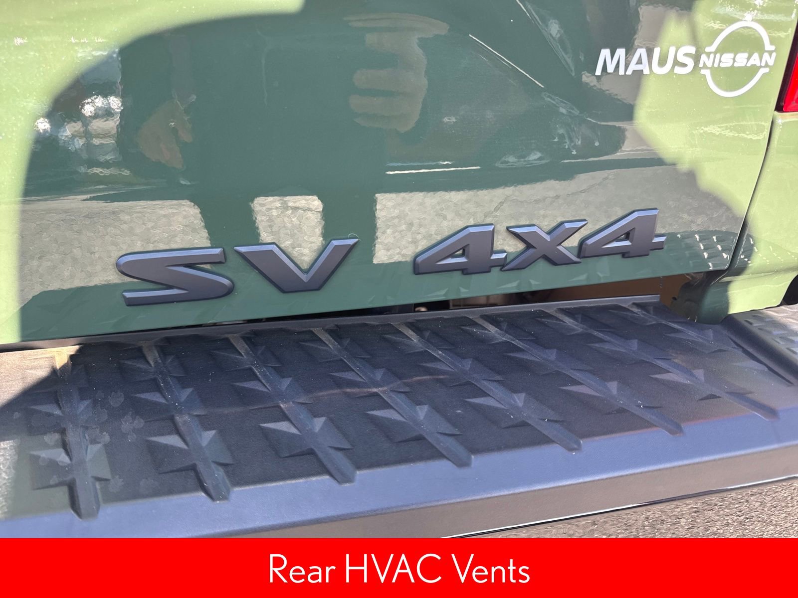 Certified 2024 Nissan Titan SV w/ SV Bronze Edition Package image 7