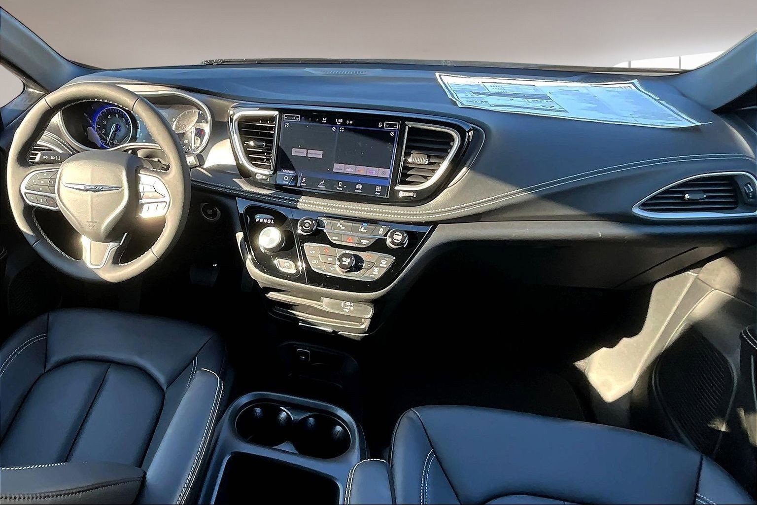 New 2026 Chrysler Pacifica Select image 5