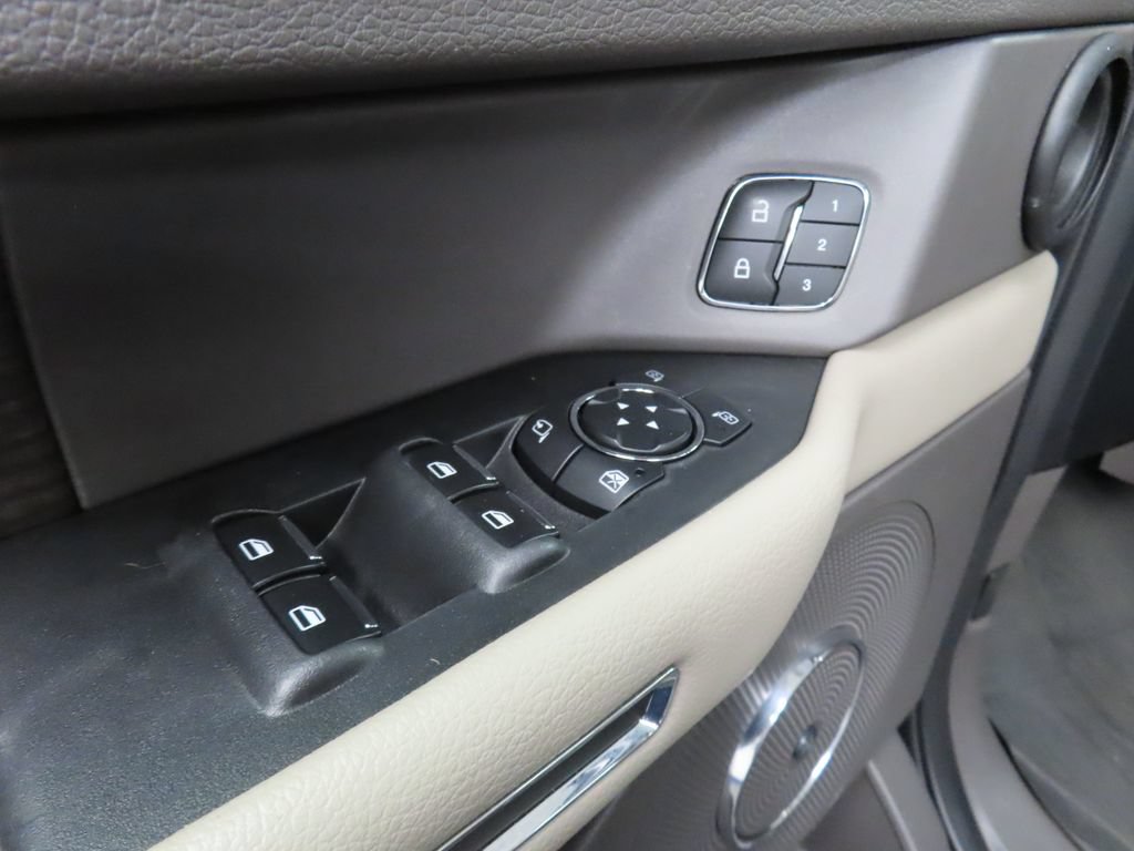 Used 2019 Ford Expedition Limited w/ Equipment Group 302A AWD/4WD image 56