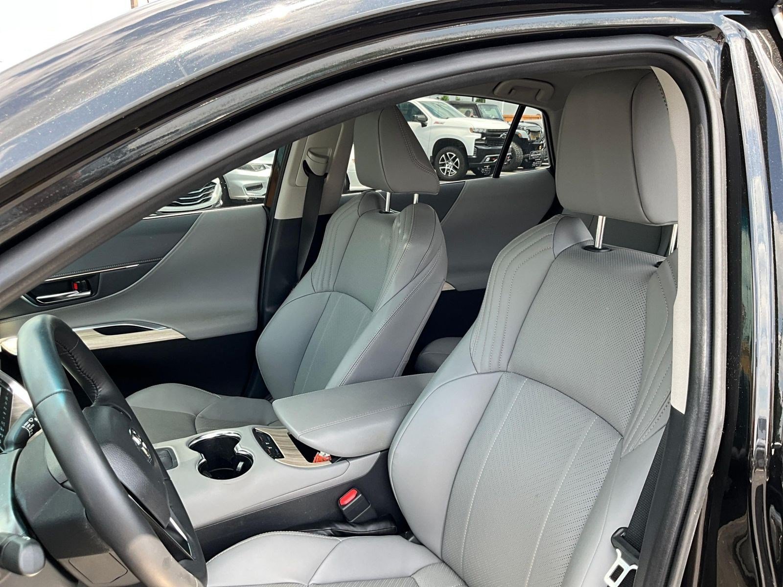 Used 2024 Toyota Venza Limited AWD/4WD image 19