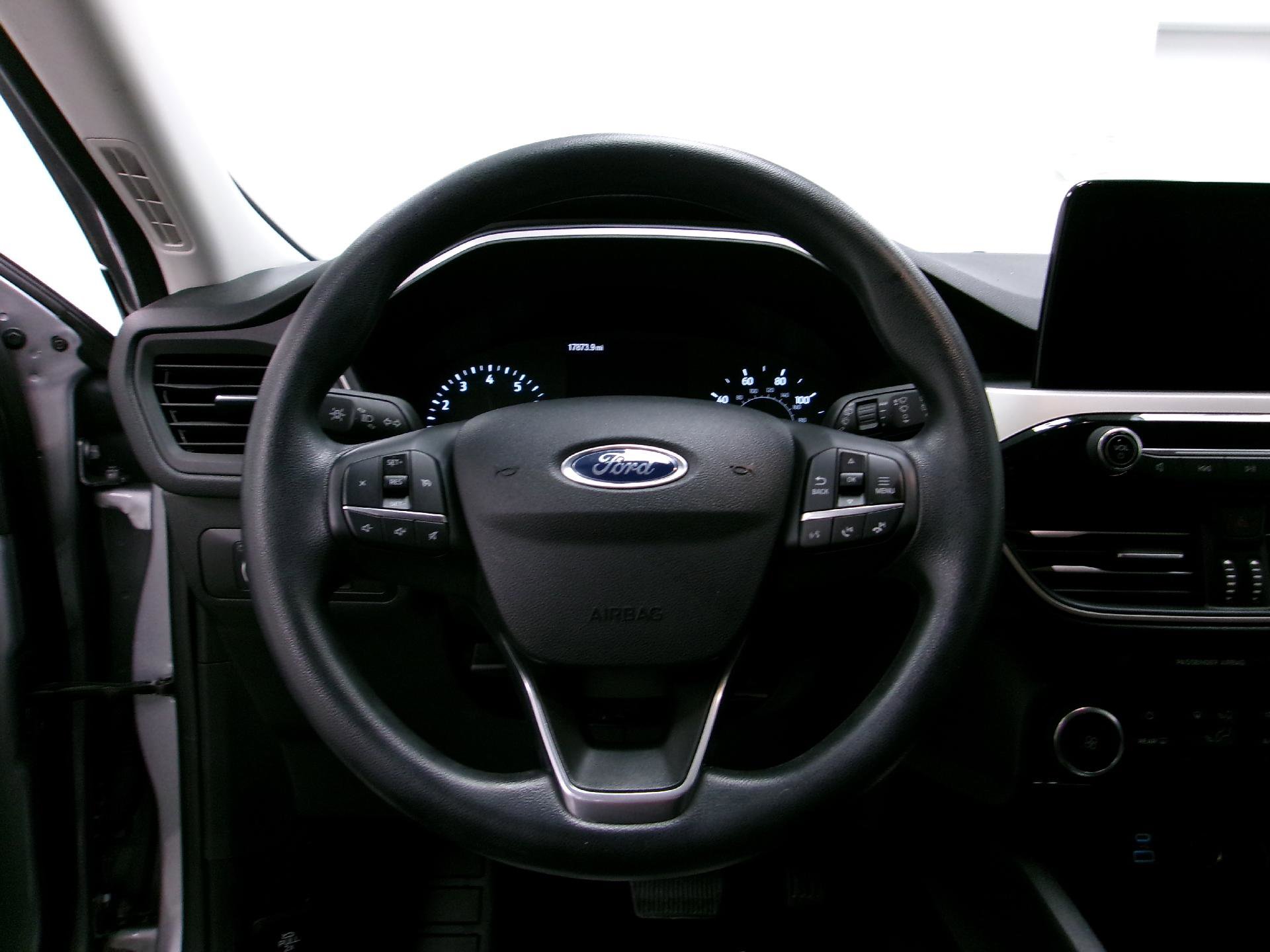 Used 2021 Ford Escape SE image 6