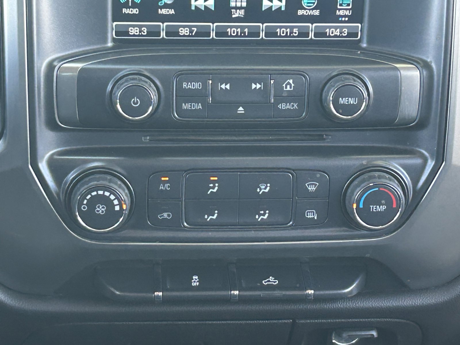 Certified 2019 Chevrolet Silverado 1500 LT RWD image 19