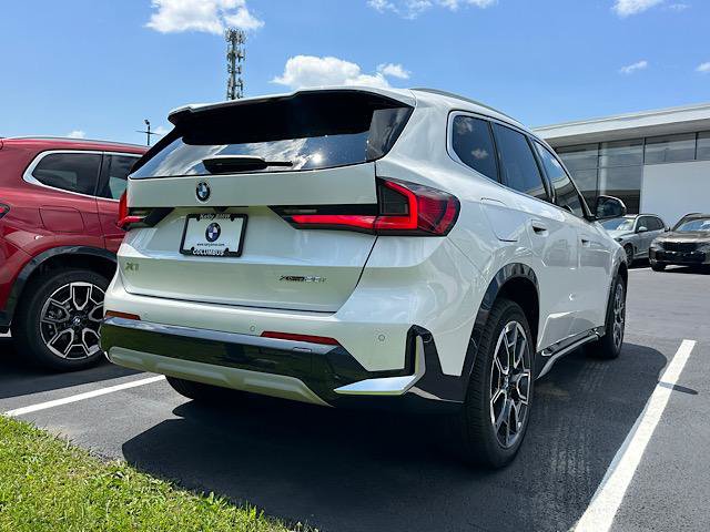 New 2026 BMW X1 xDrive28i w/ Technology Package AWD/4WD image 3