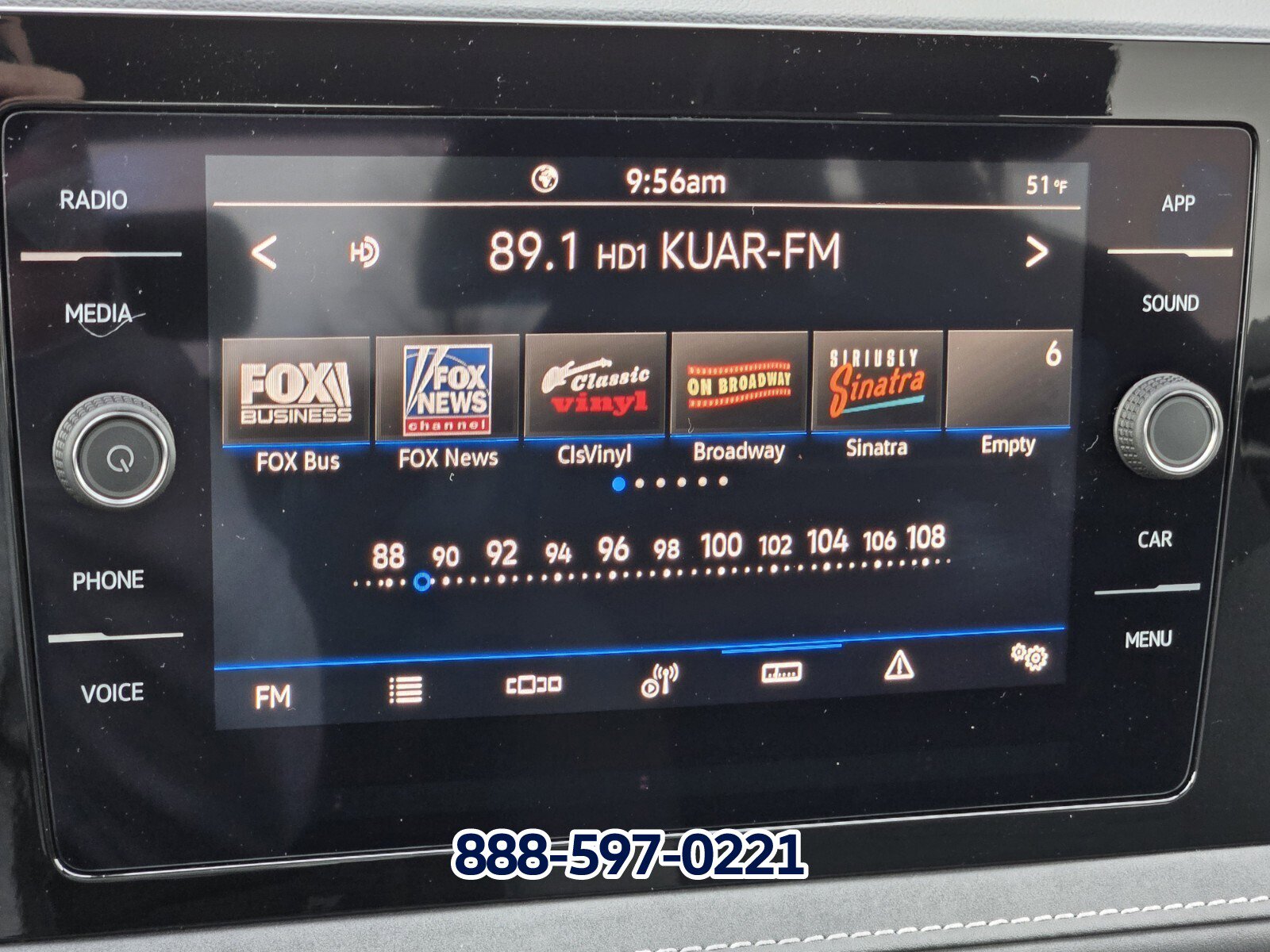 New 2026 Volkswagen Taos SE image 16