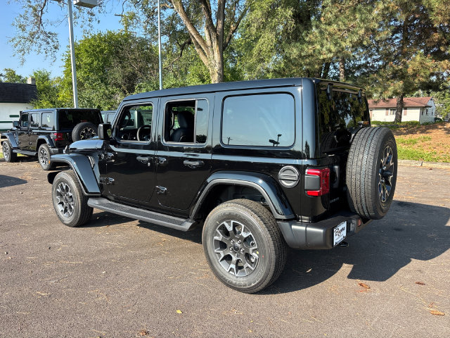 New 2027 Jeep Wrangler Unlimited Sahara AWD/4WD image 4