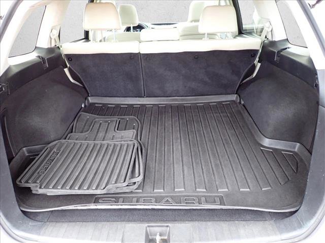 Used 2014 Subaru Outback 3.6R Limited w/ Moonroof Package image 8