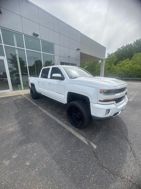 Used 2018 Chevrolet Silverado 1500 LT w/ All Star Edition AWD/4WD image 17