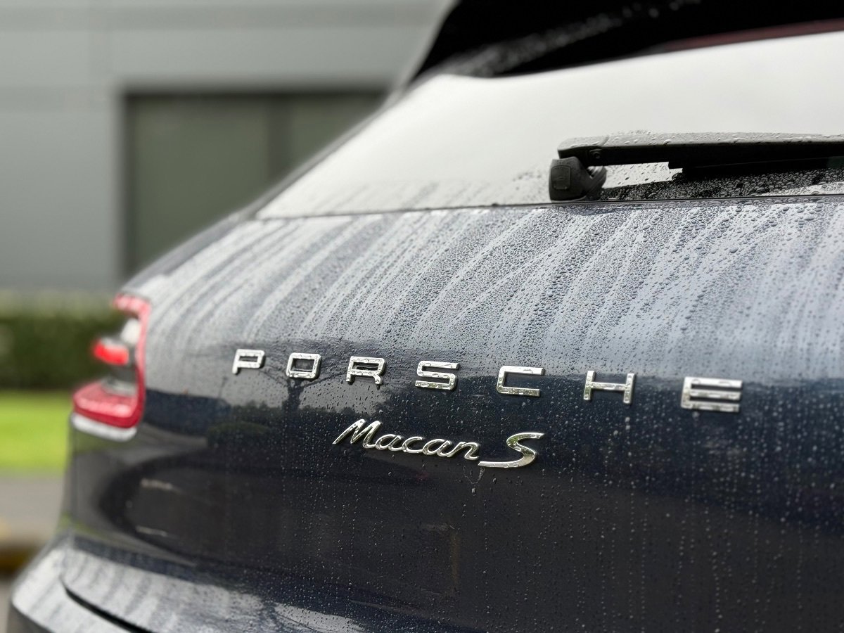 Used 2015 Porsche Macan S AWD/4WD image 9