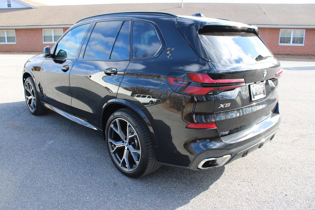 Used 2024 BMW X5 xDrive40i w/ M Sport Package image 7
