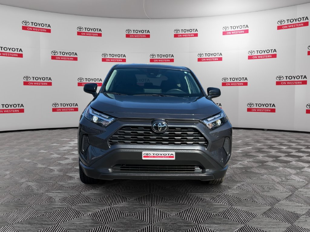 Used 2025 Toyota RAV4 LE AWD/4WD image 2
