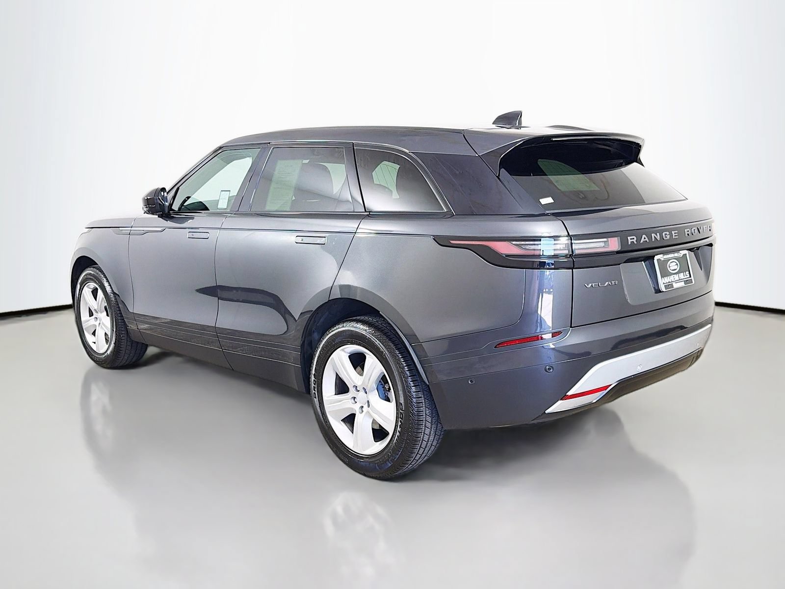 Used 2026 Land Rover Range Rover Velar S AWD/4WD image 3