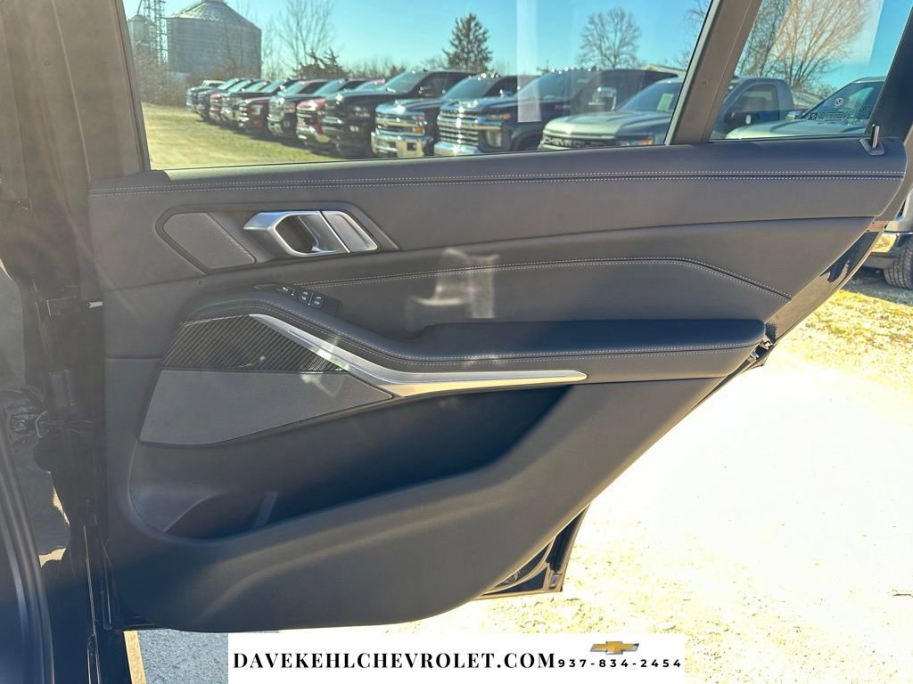 Used 2026 BMW X7 M60i image 26