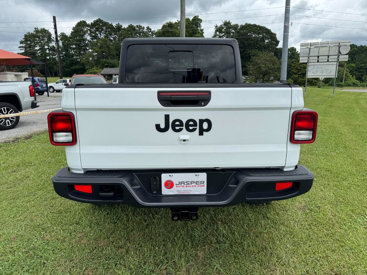 Used 2021 Jeep Gladiator Sport AWD/4WD image 4