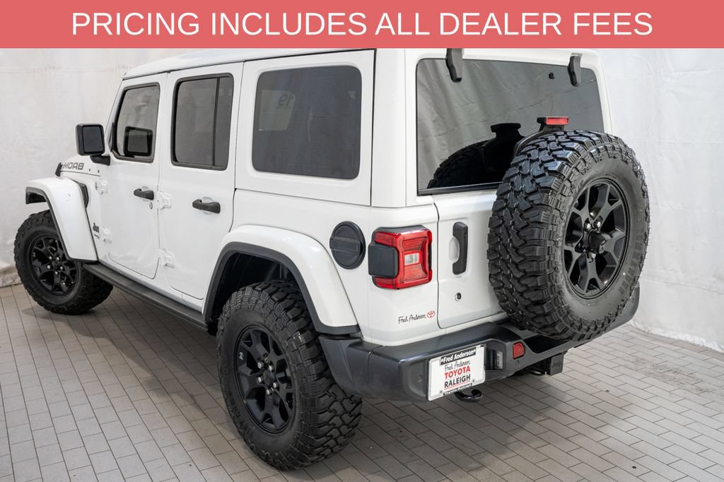 Used 2019 Jeep Wrangler Unlimited Sahara w/ Quick Order Package 24M Moab AWD/4WD image 3