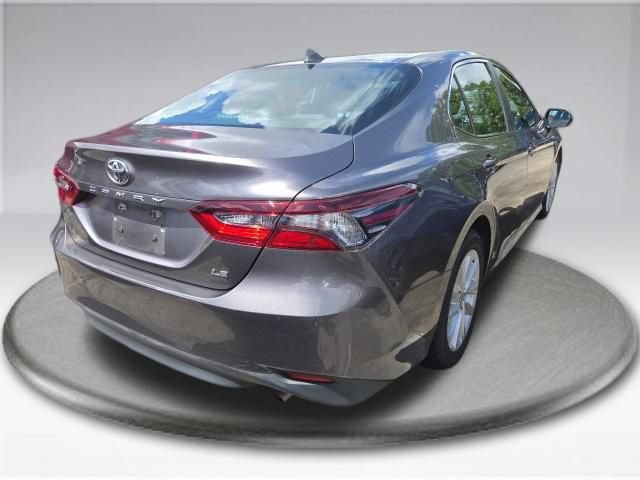 Used 2021 Toyota Camry LE FWD image 6