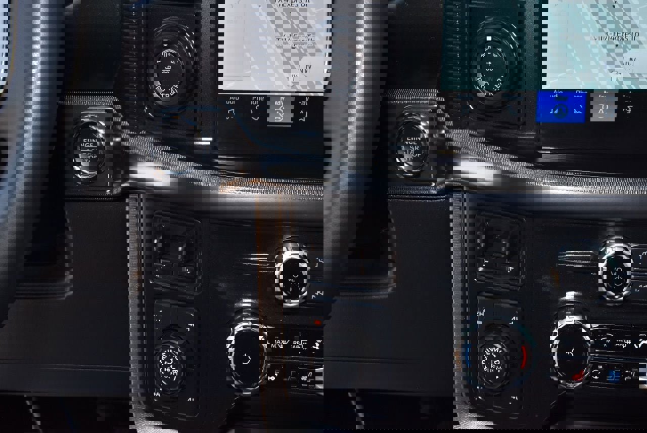 Used 2024 Ford F150 Platinum w/ Equipment Group 702A High AWD/4WD image 30