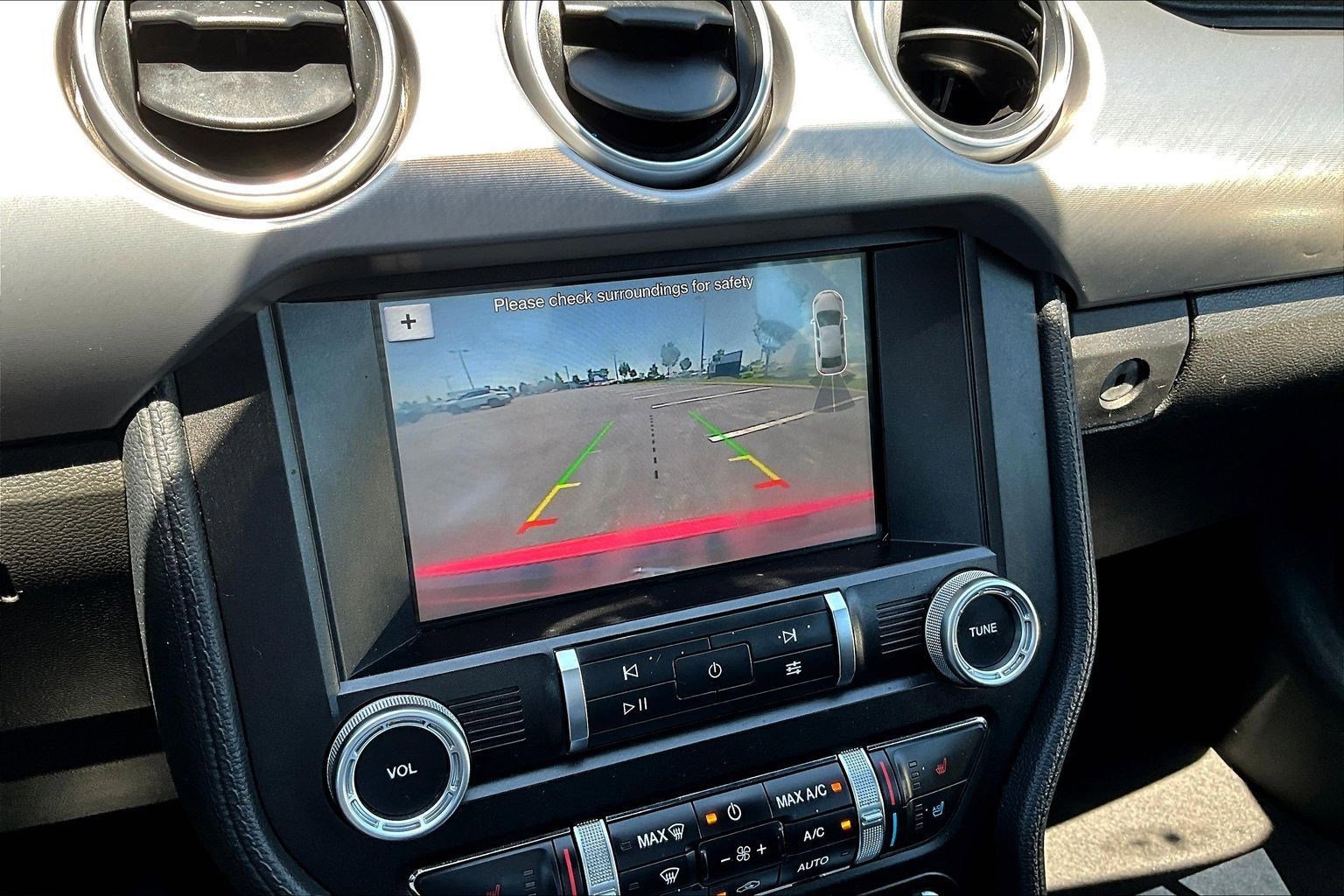 Used 2019 Ford Mustang Premium RWD image 13