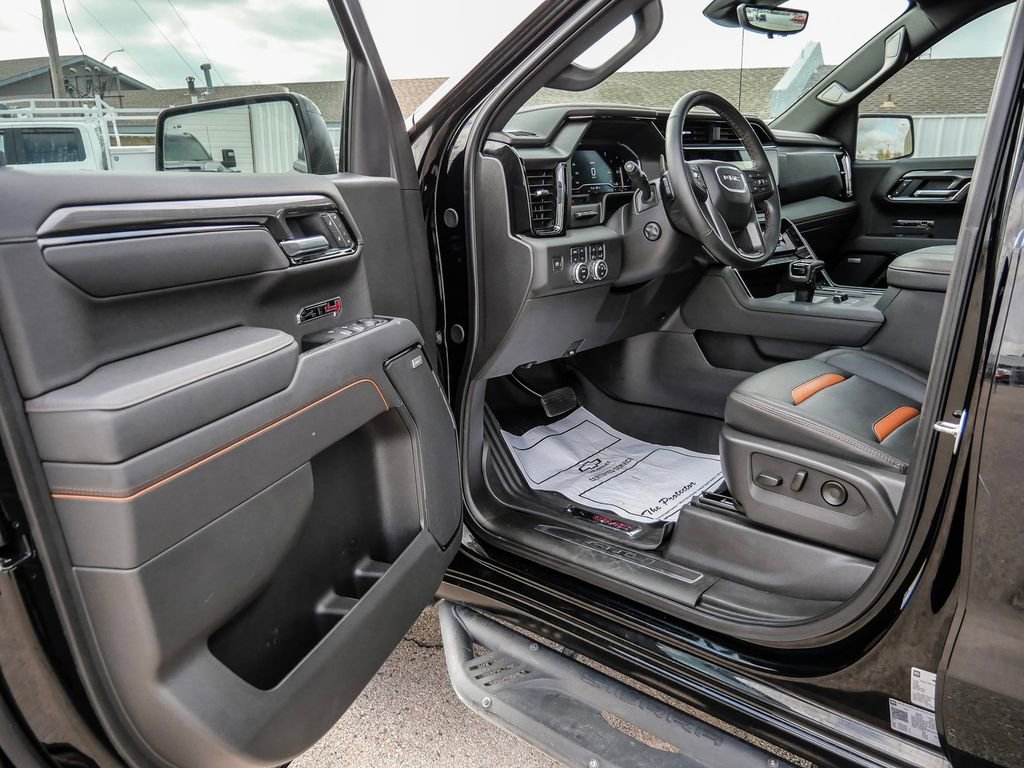 Used 2025 GMC Sierra 1500 AT4 w/ Technology Package image 30