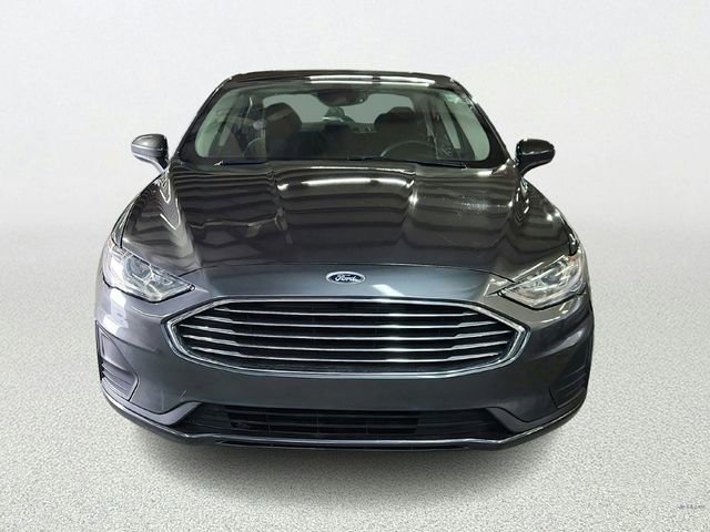 Used 2020 Ford Fusion SE image 2
