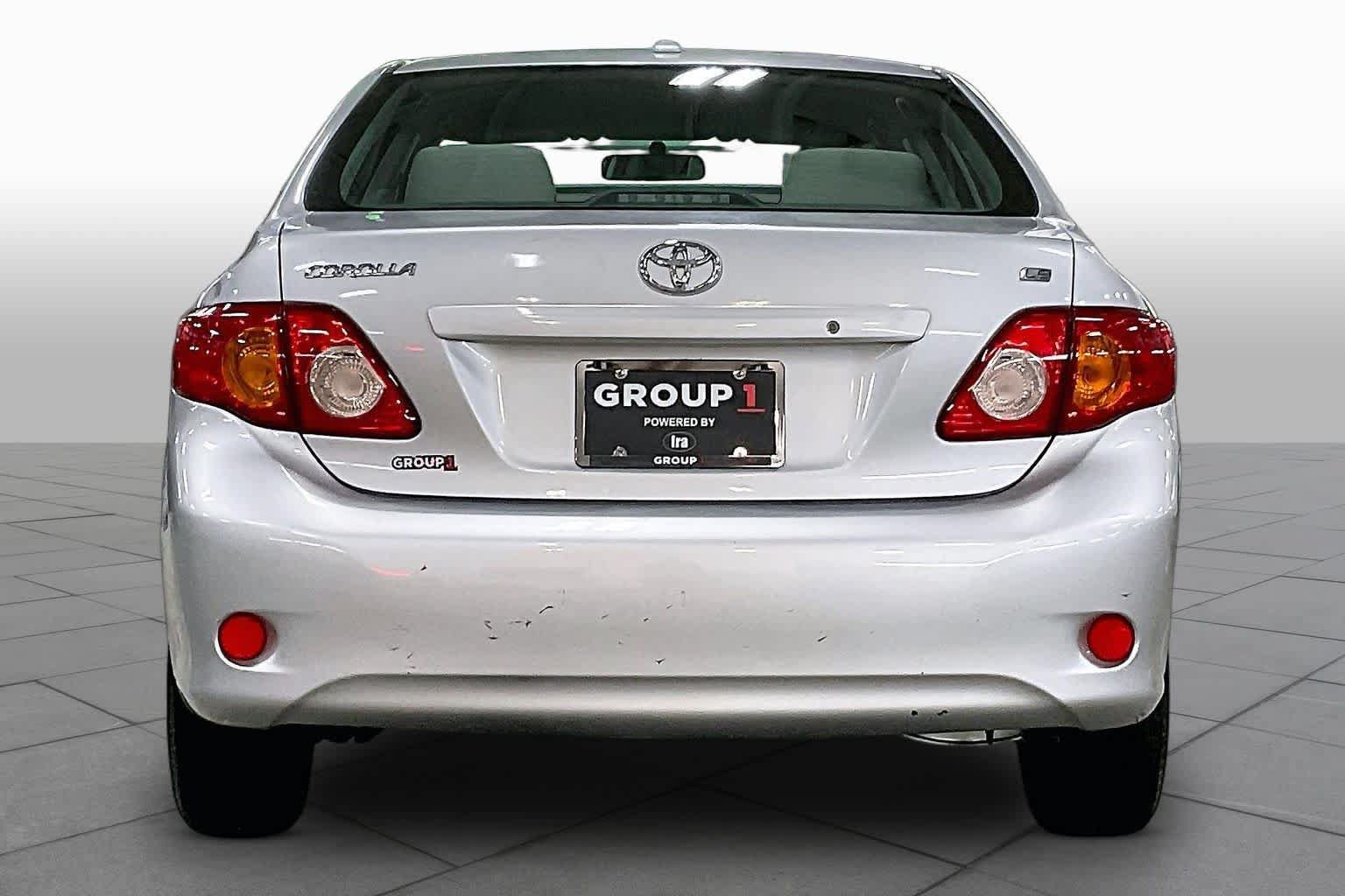 Used 2010 Toyota Corolla LE FWD image 4