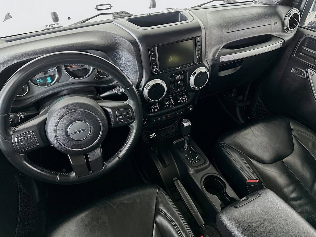 Used 2016 Jeep Wrangler Unlimited Sahara w/ Connectivity Group image 25