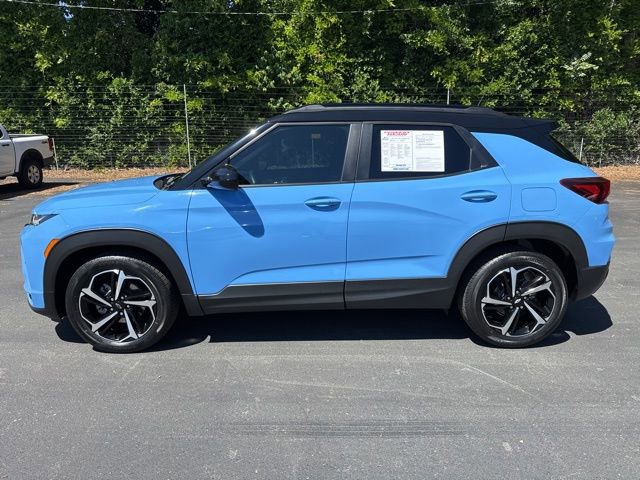 Used 2023 Chevrolet TrailBlazer RS w/ Sun and Liftgate Package FWD image 2