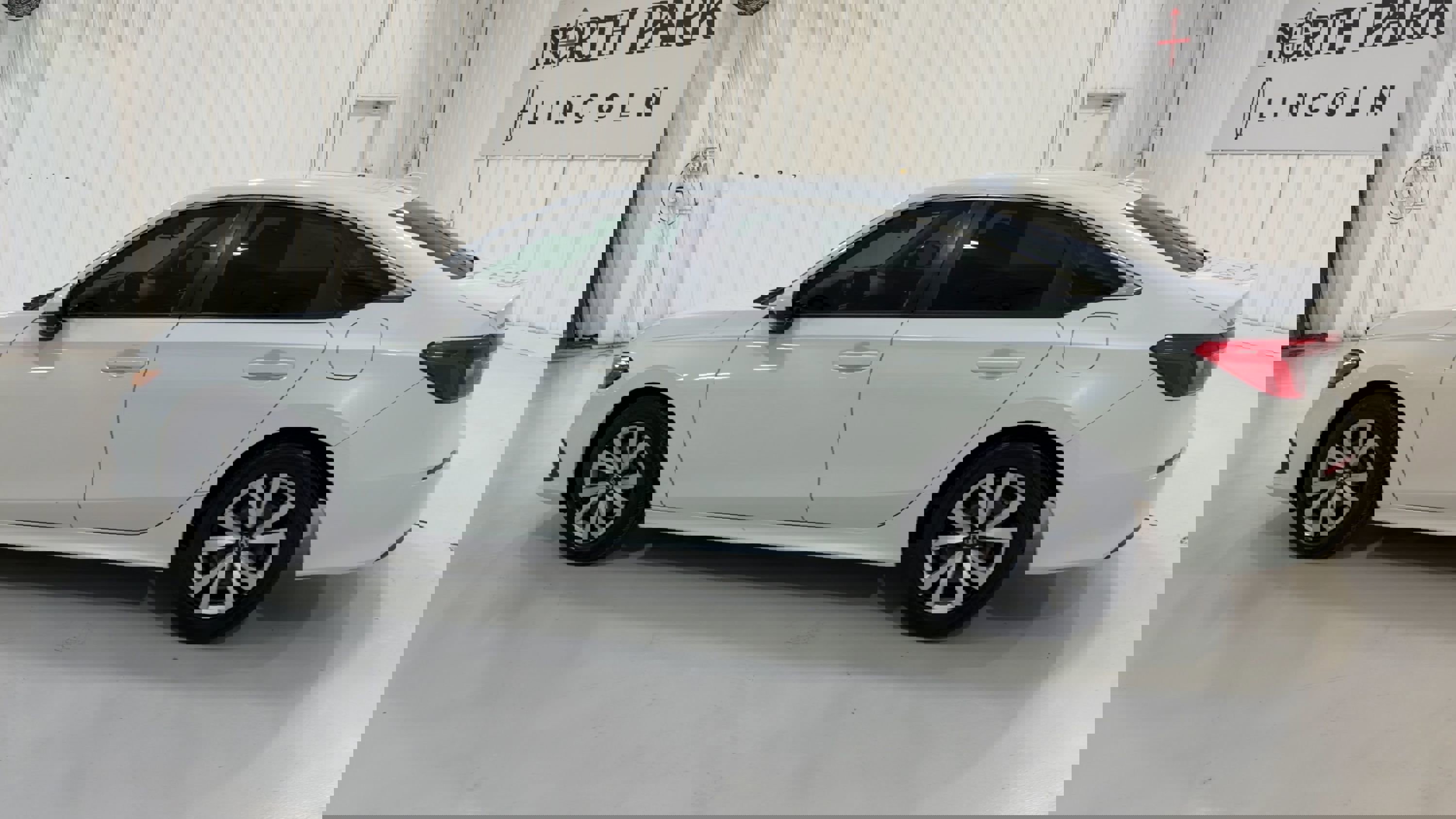 Used 2024 Honda Civic LX image 7