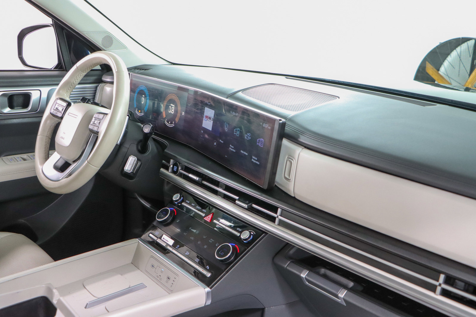 Used 2024 Hyundai Santa Fe SEL FWD image 26