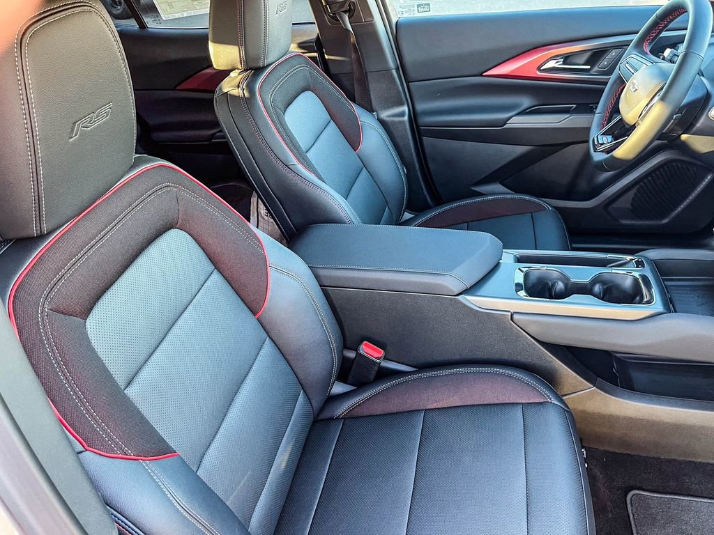 New 2026 Chevrolet Equinox EV RS image 15